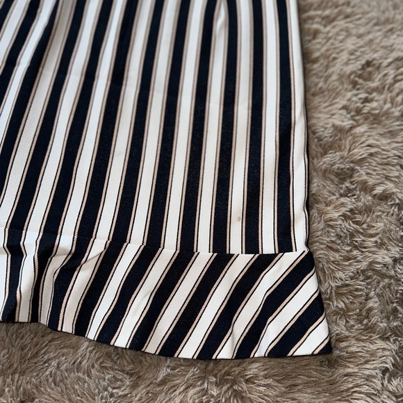 Ann Taylor Pinstripe Flounce Skirt 0 - Picture 7 of 15
